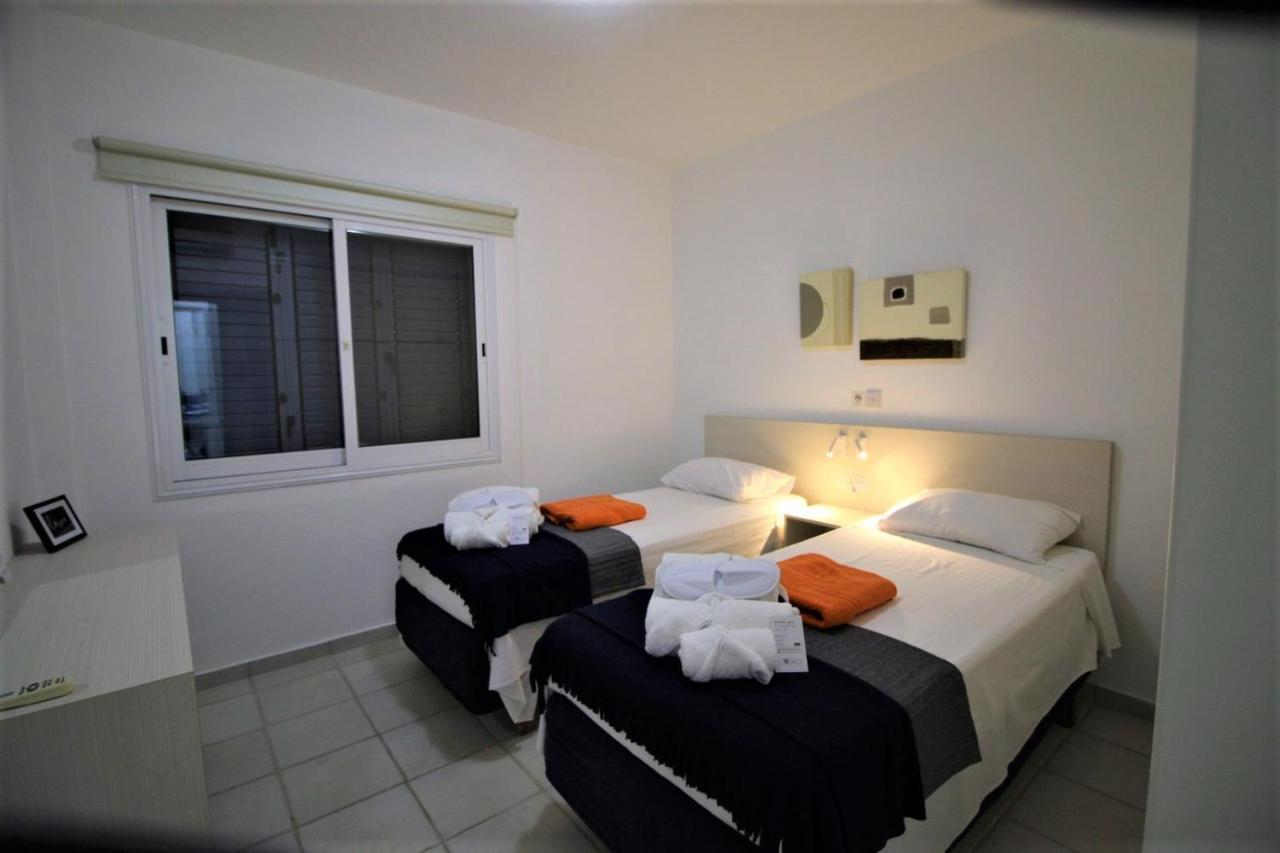 Cosea Living: Seaside 2 Bedroom Flat Kings Palace 209 Paphos Extérieur photo