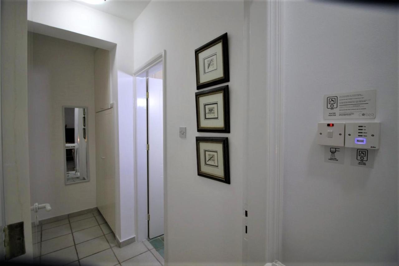 Cosea Living: Seaside 2 Bedroom Flat Kings Palace 209 Paphos Extérieur photo