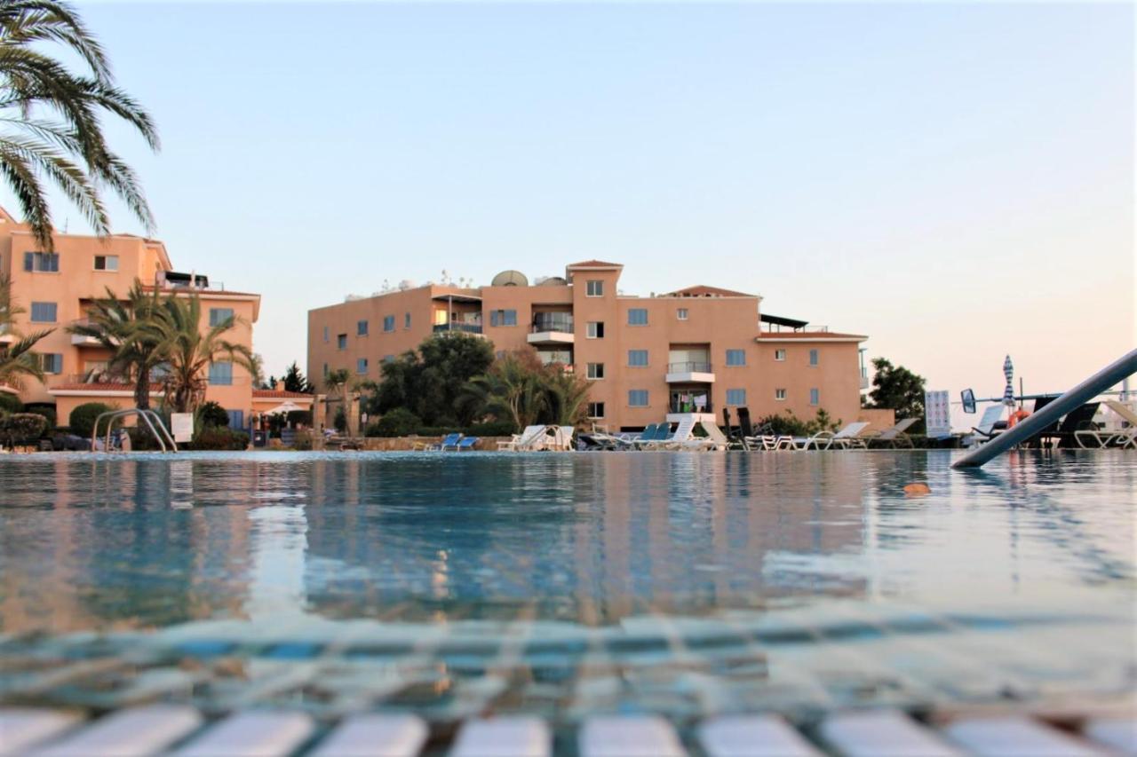 Cosea Living: Seaside 2 Bedroom Flat Kings Palace 209 Paphos Extérieur photo