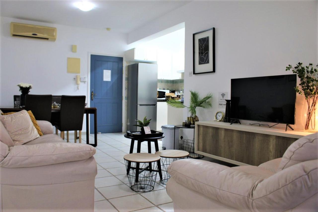 Cosea Living: Seaside 2 Bedroom Flat Kings Palace 209 Paphos Extérieur photo